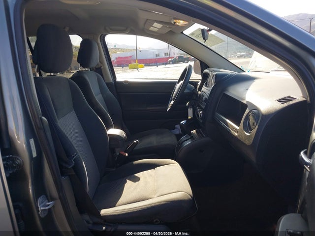 44992255 :رقم المزاد ، 1C4NJDBB0DD210699 vin ، 2013 Jeep Compass Sport مزاد بيع
