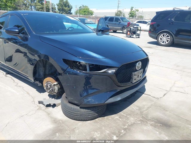 JM1BPAJL5M1334284 Mazda Mazda3 2.5 S