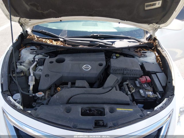 2015 Nissan Altima 2.5 S მანქანა იყიდება აუქციონზე, vin: 1N4AL3AP6FC476825, აუქციონის ნომერი: 44992262