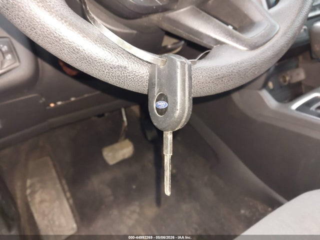 Продажа на аукционе авто 2017 Ford Escape Se, vin: 1FMCU9G98HUE82243, номер лота: 44992269