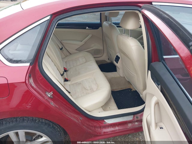 Продаж на аукціоні авто 2015 Volkswagen Passat 2.0l Tdi Sel Premium, vin: 1VWCV7A39FC088597, номер лоту: 44992271