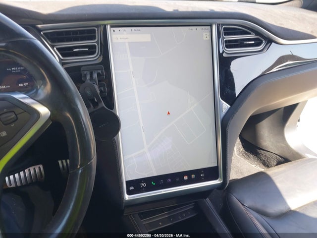 2015 Tesla Model S 85d/p85d მანქანა იყიდება აუქციონზე, vin: 5YJSA4H49FF080493, აუქციონის ნომერი: 44992295
