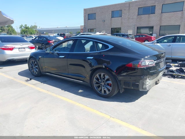 2015 Tesla Model S 85d/p85d მანქანა იყიდება აუქციონზე, vin: 5YJSA4H49FF080493, აუქციონის ნომერი: 44992295