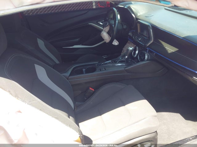 Продаж на аукціоні авто 2017 Chevrolet Camaro 1lt, vin: 1G1FB1RX1H0101076, номер лоту: 44992301