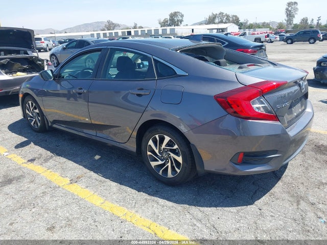 44992324 :رقم المزاد ، 2HGFC2F70HH570896 vin ، 2017 Honda Civic Ex مزاد بيع