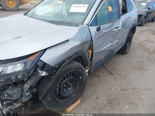 Toyota RAV4 LE 2021 2T3H1RFV2MC101907 Image 13