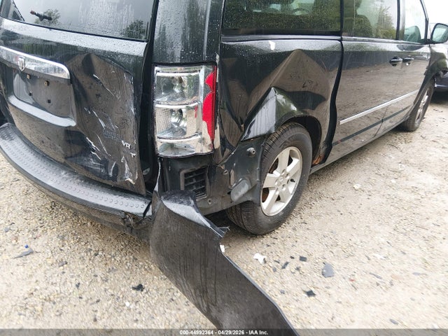 Auction sale of the 2010 Dodge Grand Caravan Sxt, vin: 2D4RN5D1XAR112615, lot number: 44992364