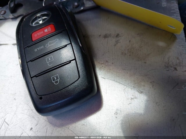 44992371 :رقم المزاد ، 5TDKDRAH1RS534690 vin ، 2024 Toyota Highlander Platinum مزاد بيع
