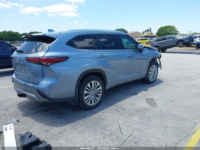 44992371 :رقم المزاد ، 5TDKDRAH1RS534690 vin ، 2024 Toyota Highlander Platinum مزاد بيع