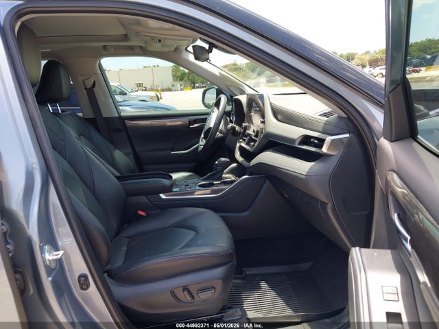 44992371 :رقم المزاد ، 5TDKDRAH1RS534690 vin ، 2024 Toyota Highlander Platinum مزاد بيع