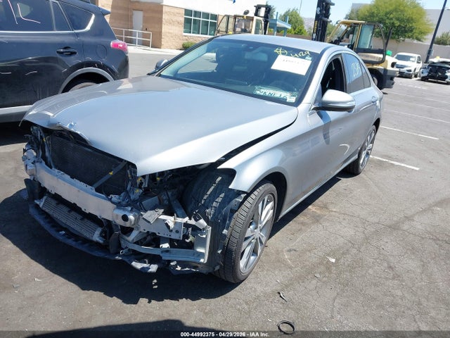 55SWF4JB2FU076120 Mercedes-Benz C 300 Luxury