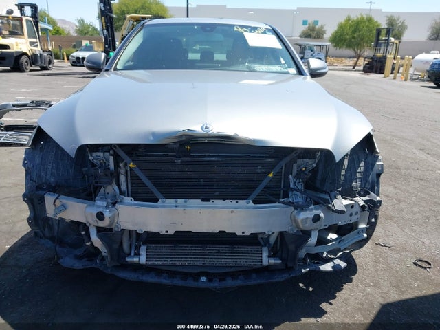 55SWF4JB2FU076120 Mercedes-Benz C 300 Luxury