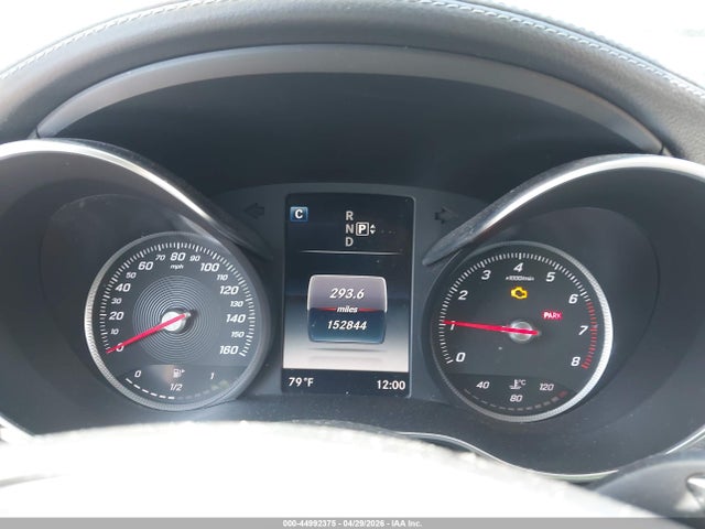 55SWF4JB2FU076120 Mercedes-Benz C 300 Luxury