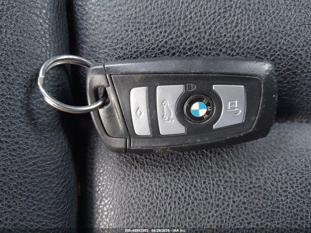44992393 :رقم المزاد ، WBAFR1C53BC743974 vin ، 2011 Bmw 528i مزاد بيع