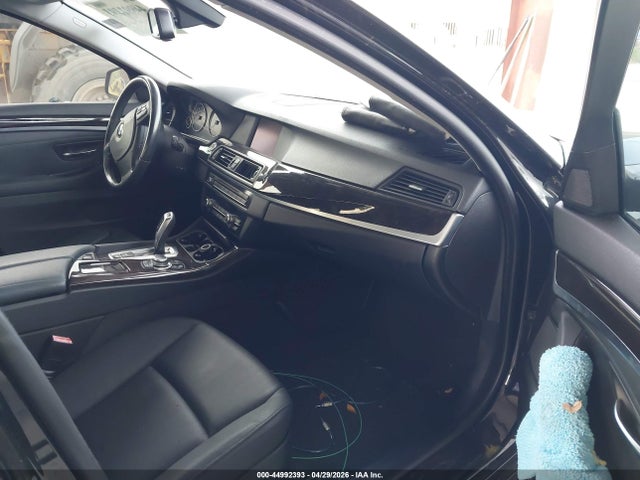 44992393 :رقم المزاد ، WBAFR1C53BC743974 vin ، 2011 Bmw 528i مزاد بيع