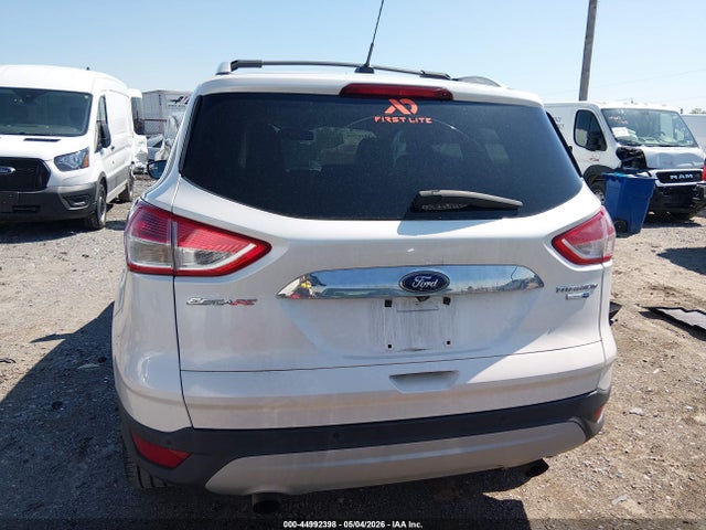 44992398 :رقم المزاد ، 1FMCU9JX6FUC19138 vin ، 2015 Ford Escape Titanium مزاد بيع