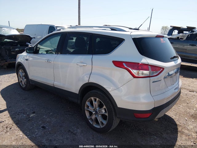44992398 :رقم المزاد ، 1FMCU9JX6FUC19138 vin ، 2015 Ford Escape Titanium مزاد بيع