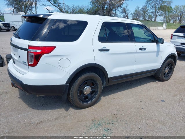 Ford Utility Police Interceptor 2015 1FM5K8AR1FGC07861 Image 4