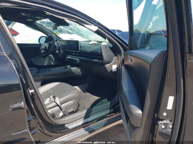 KMHM54AA3PA027811 Hyundai Ioniq 6 Limited