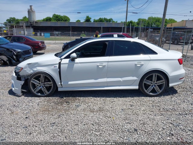 44992416 :رقم المزاد ، WAUA7GFF6G1070754 vin ، 2016 Audi A3 1.8t Premium مزاد بيع