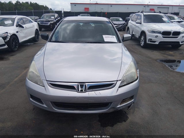 Auction sale of the 2006 Honda Accord 2.4 Se, vin: 1HGCM56396A086946, lot number: 44992426
