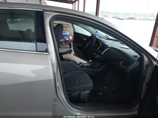 1G1ZD5STXPF185755 Chevrolet Malibu Fwd 1lt