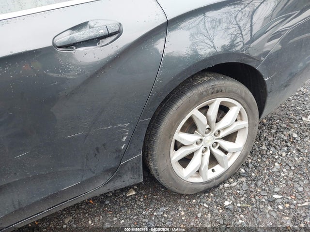 44992435 :رقم المزاد ، 1G1105S39JU123324 vin ، 2018 Chevrolet Impala 1lt مزاد بيع