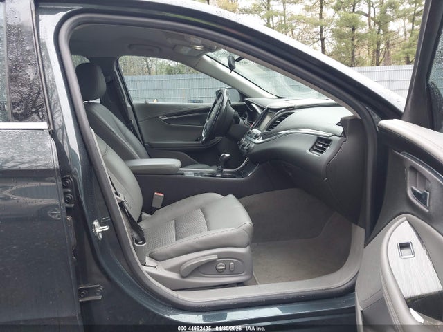 44992435 :رقم المزاد ، 1G1105S39JU123324 vin ، 2018 Chevrolet Impala 1lt مزاد بيع