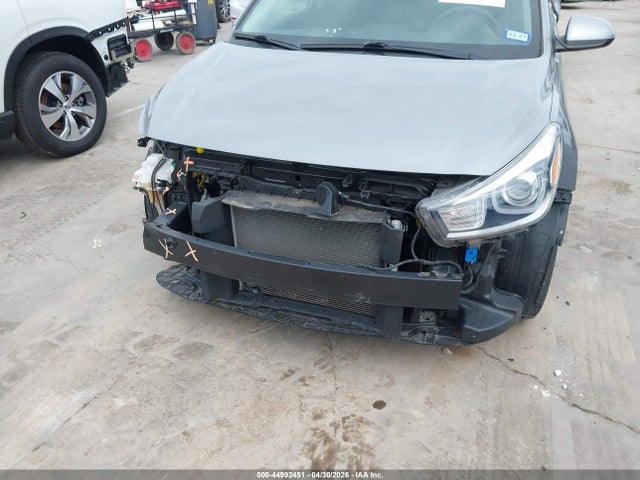 2022 Kia Rio 5-door S მანქანა იყიდება აუქციონზე, vin: 3KPA25AD8NE477335, აუქციონის ნომერი: 44992451