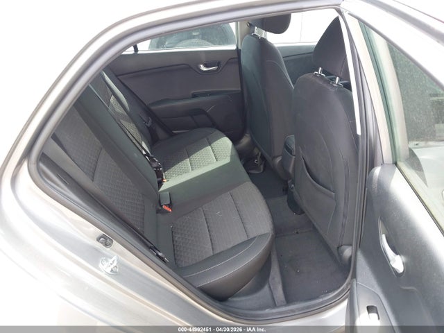 2022 Kia Rio 5-door S მანქანა იყიდება აუქციონზე, vin: 3KPA25AD8NE477335, აუქციონის ნომერი: 44992451