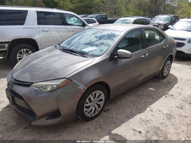 44992477 :رقم المزاد ، 2T1BURHE6JC976289 vin ، 2018 Toyota Corolla Le مزاد بيع