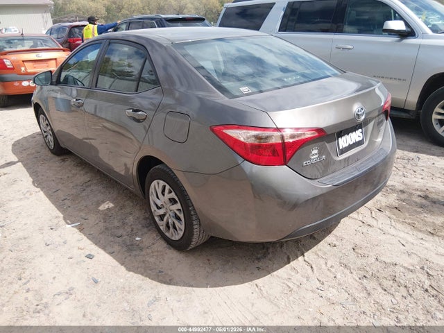 44992477 :رقم المزاد ، 2T1BURHE6JC976289 vin ، 2018 Toyota Corolla Le مزاد بيع