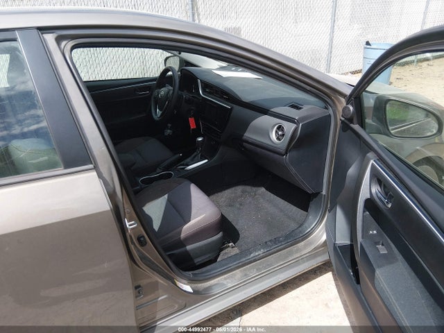 44992477 :رقم المزاد ، 2T1BURHE6JC976289 vin ، 2018 Toyota Corolla Le مزاد بيع