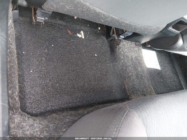 44992477 :رقم المزاد ، 2T1BURHE6JC976289 vin ، 2018 Toyota Corolla Le مزاد بيع
