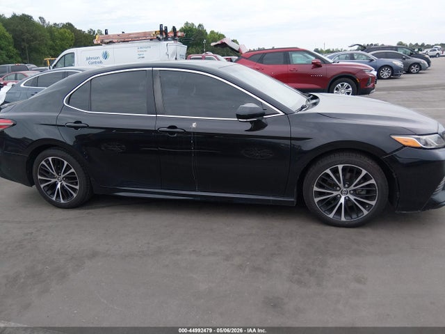 Продаж на аукціоні авто 2018 Toyota Camry Se, vin: 4T1B11HK1JU593553, номер лоту: 44992479