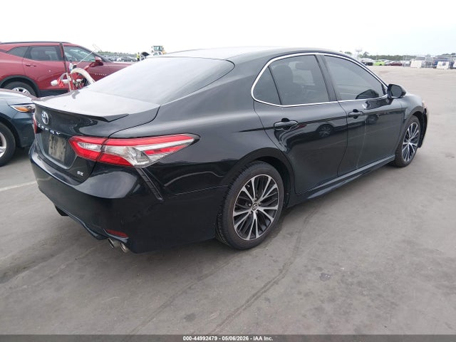 Продаж на аукціоні авто 2018 Toyota Camry Se, vin: 4T1B11HK1JU593553, номер лоту: 44992479
