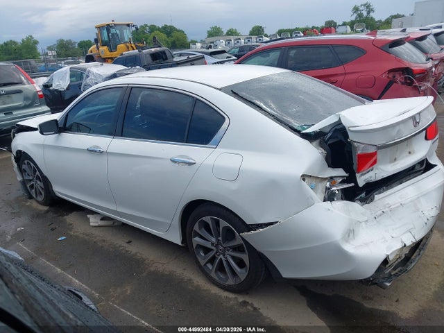 Продаж на аукціоні авто 2015 Honda Accord Sport, vin: 1HGCR2F52FA058228, номер лоту: 44992484