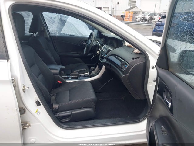 Продаж на аукціоні авто 2015 Honda Accord Sport, vin: 1HGCR2F52FA058228, номер лоту: 44992484