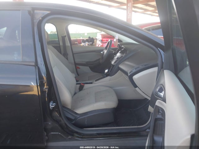 Продажа на аукционе авто 2018 Ford Focus Se, vin: 1FADP3F24JL205365, номер лота: 44992519