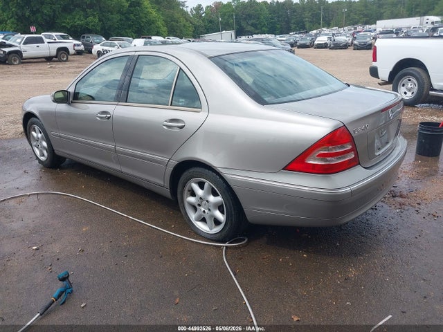 44992526 :رقم المزاد ، WDBRF61J44F510420 vin ، 2004 Mercedes-benz C 240 مزاد بيع