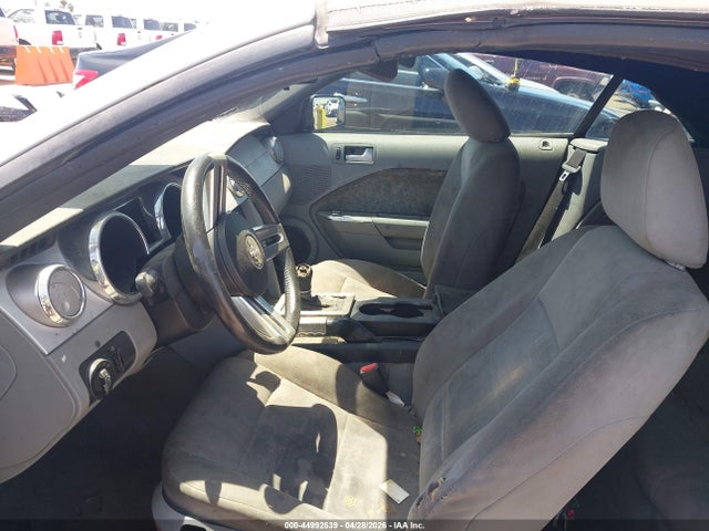 Продажа на аукционе авто 2006 Ford Mustang V6, vin: 1ZVFT84N965183283, номер лота: 44992539