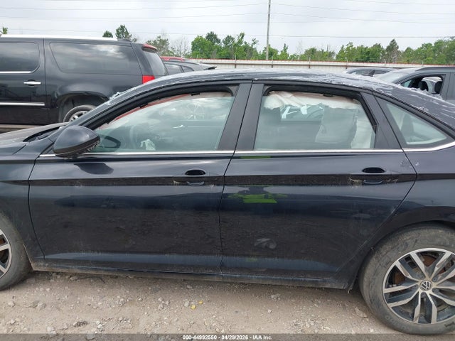 2025 Volkswagen Jetta 1.5t Se მანქანა იყიდება აუქციონზე, vin: 3VW7X7BU6SM008037, აუქციონის ნომერი: 44992550