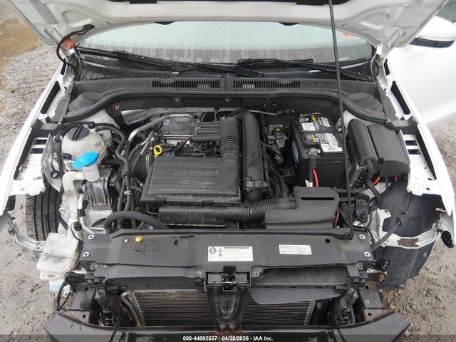 2017 Volkswagen Jetta 1.4t Se მანქანა იყიდება აუქციონზე, vin: 3VWDB7AJ0HM201561, აუქციონის ნომერი: 44992557