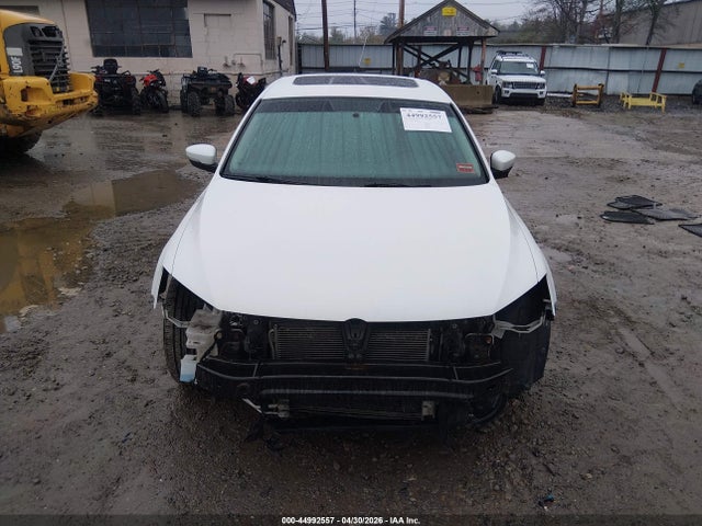 2017 Volkswagen Jetta 1.4t Se მანქანა იყიდება აუქციონზე, vin: 3VWDB7AJ0HM201561, აუქციონის ნომერი: 44992557