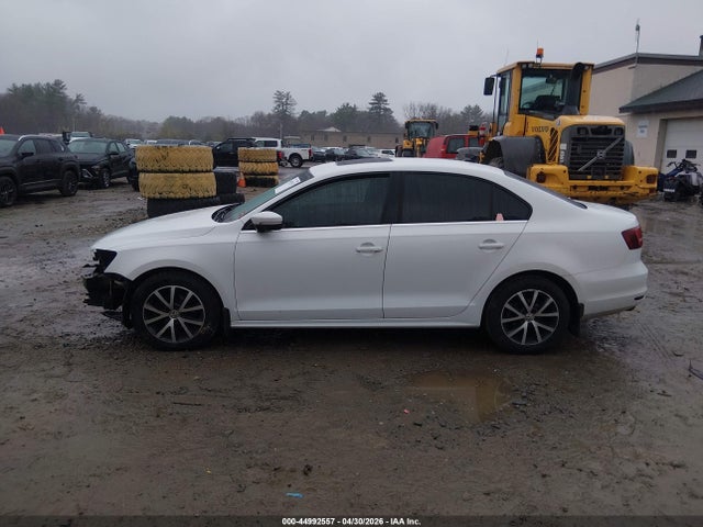 Продажа на аукционе авто 2017 Volkswagen Jetta 1.4t Se, vin: 3VWDB7AJ0HM201561, номер лота: 44992557