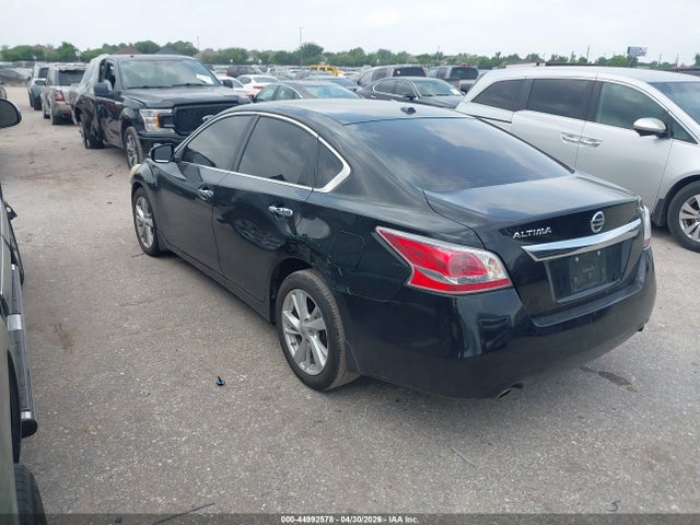 2015 Nissan Altima 2.5 Sv მანქანა იყიდება აუქციონზე, vin: 1N4AL3APXFC159517, აუქციონის ნომერი: 44992578