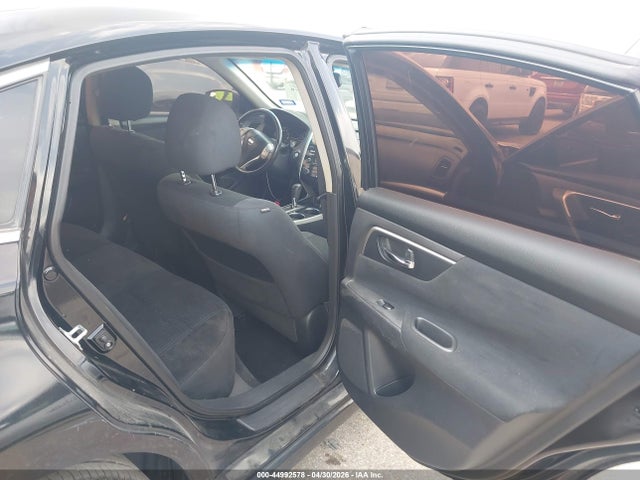 2015 Nissan Altima 2.5 Sv მანქანა იყიდება აუქციონზე, vin: 1N4AL3APXFC159517, აუქციონის ნომერი: 44992578