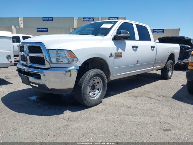 44992585 :رقم المزاد ، 3C63R3GL7JG392502 vin ، 2018 Ram 3500 Tradesman  4x4 8' Box مزاد بيع