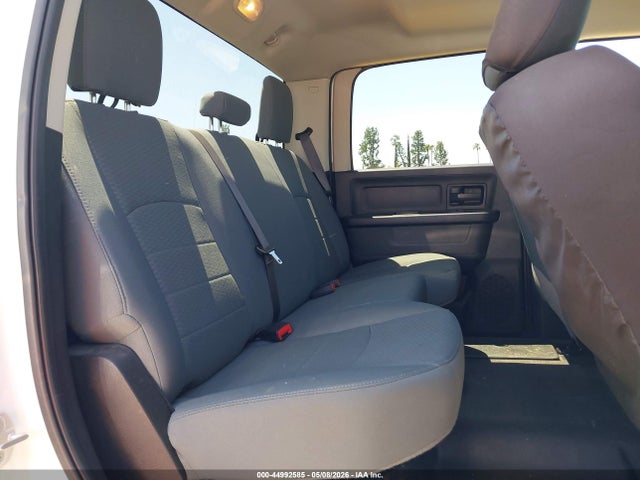 44992585 :رقم المزاد ، 3C63R3GL7JG392502 vin ، 2018 Ram 3500 Tradesman  4x4 8' Box مزاد بيع