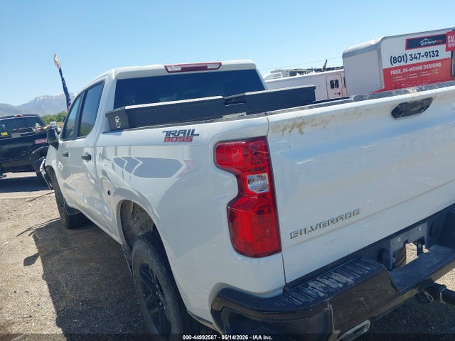 Продаж на аукціоні авто 2024 Chevrolet Silverado 1500 4wd  Short Bed Custom Trail Boss, vin: 3GCUDCED1RG337420, номер лоту: 44992587